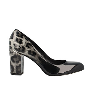 Черни лачени обувки с леопардови шарки в сиво Elie снимка