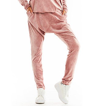 Розов дамски панталон с кадифен ефект Joan снимка
