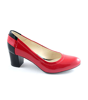 Дамски кожени обувки на ток в червено Hanna снимка
