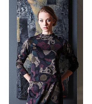 Дамска блуза с многоцветен принт снимка