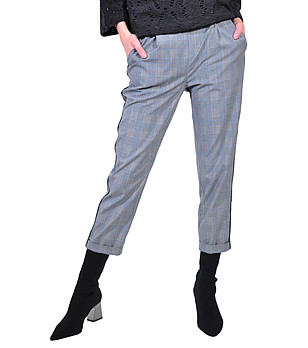 Дамски вълнен 7/8 панталон с каре в сиво Charlotte снимка