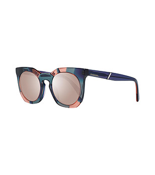 Многоцветни дамски слънчеви очила снимка
