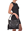 Дамска кожена чанта с релеф в черно Zoe-4 снимка