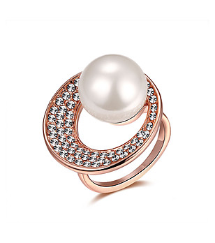 Дамски елегантен позлатен пръстен в розовозлатисто Nina снимка