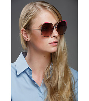 Слънчеви дамски очила в розовозлатисто снимка