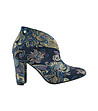 Тъмносини дамски затворени обувки с флорални мотиви в синьо и златисто Ewe-0 снимка