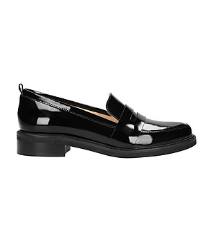 Черни дамски лачени обувки от естествена кожа Hola снимка