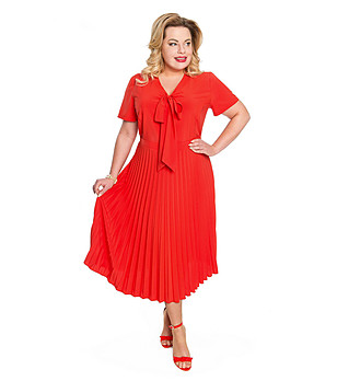 Червена рокля с фризе Corte снимка