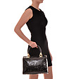 Дамска кожена чанта с ефектен релеф в черно Frederica-4 снимка