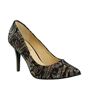 Черни дамски обувки със златисти мотиви Merina снимка