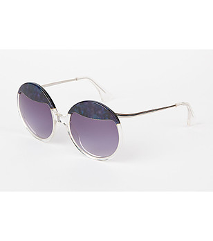 Ефектни дамски слънчеви очила в синьо-лилави нюанси снимка