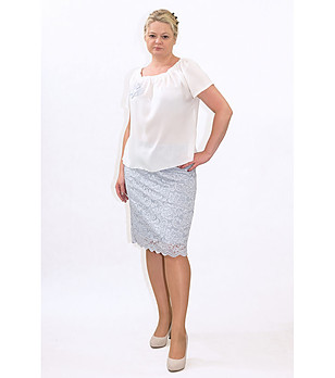 Дамски комплект от бяла блуза и сива пола Foxglove снимка