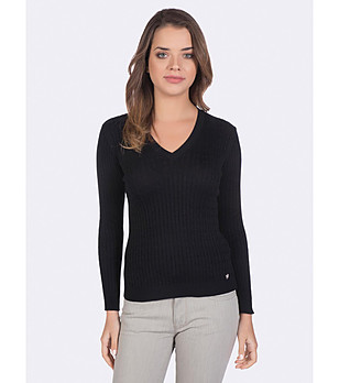 Дамски пуловер в черно с плетеници Ardelia снимка