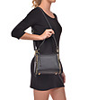 Малка кожена дамска чанта Elvia в черно-4 снимка