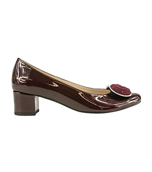Дамски лачени обувки от естествена кожа в цвят бургунд Ginny снимка