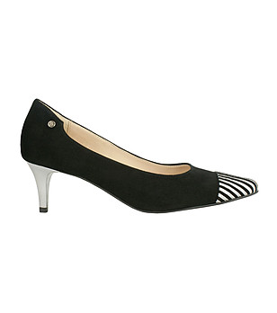 Дамски велурени обувки в черно и сребристо Corinna снимка