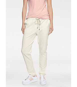 Дамски памучен панталон в цвят екрю Mila за ръст от 160 до 175 см снимка