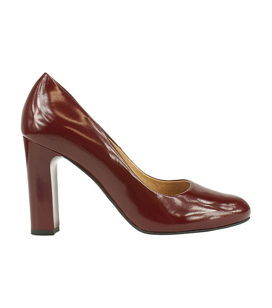 Лачени дамски обувки в цвят бургунд Edelina снимка