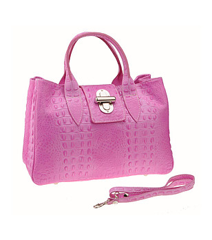 Розова дамска кожена чанта с релеф Catalpa снимка