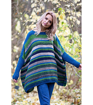 Многоцветен дамски пуловер на райе Radina снимка