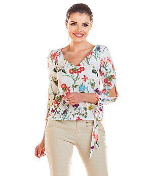Дамска блуза в цвят екрю на цветя Amedia снимка