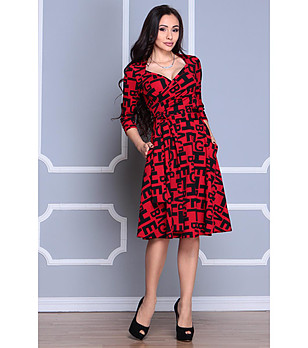 Червена рокля с черен принт Vlada снимка