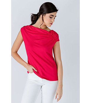 Червена асиметрична дамска блуза Irene снимка