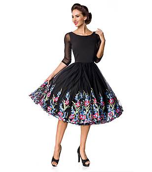 Ефектна рокля в черно с флорални бродерии Lucille снимка