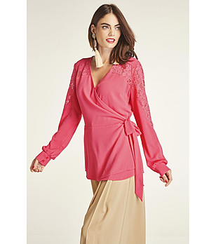 Дамска блуза в червен нюанс с дантела Jadi снимка