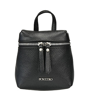 Черна малка дамска чанта от естествена кожа Celine снимка