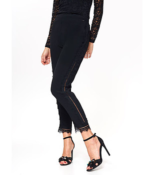 Черен дамски 9/10 панталон с дантела Mona снимка