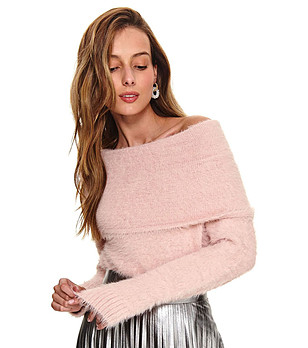 Дамски светлорозов пуловер от мека пухкава материя Belinda снимка