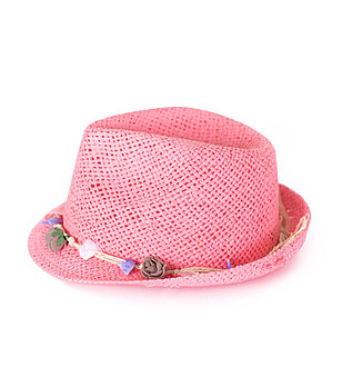 Ефектна детска шапка Aliza в розово снимка