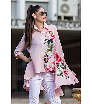 Асиметрична розова дамска риза снимка