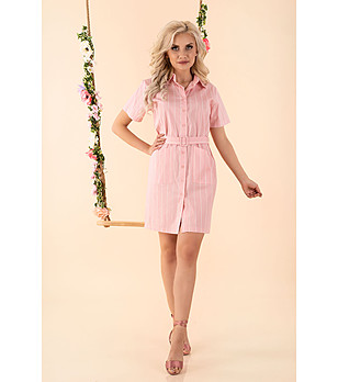 Розова рокля тип риза на райе Leslie снимка