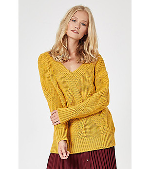 Дамски пуловер в цвят горчица с мохер и вълна Hestia снимка