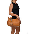 Дамска кожена чанта в цвят коняк Simana-4 снимка