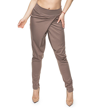 Дамски асиметричен панталон в цвят капучино Ksenia снимка