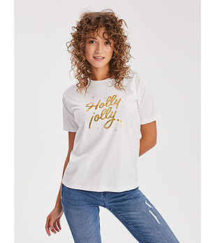 Бяла дамска памучна тениска със златист надпис Holly Jolly снимка
