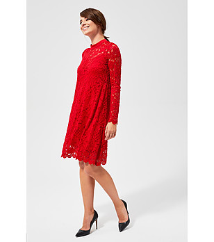 Червена рокля с дантела Traci снимка