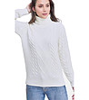 Бял дамски пуловер с плетеници Biana-2 снимка
