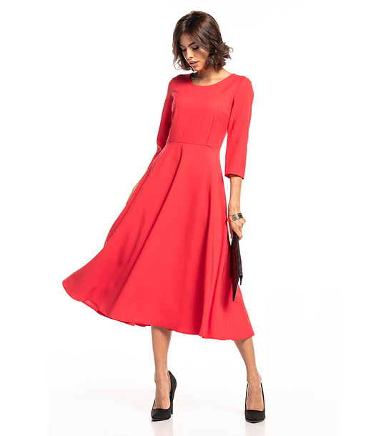 Червена рокля с миди дължина снимка