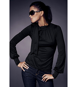 Черна дамска блуза с панделка снимка