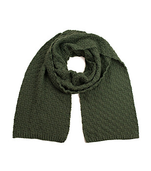 Зелен дамски плетен шал снимка