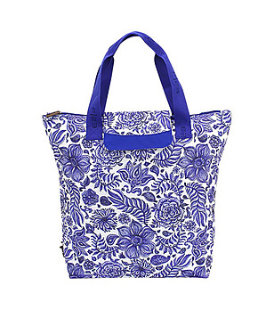 Сгъваема чанта в бяло и синьо с флорален принт снимка
