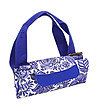 Сгъваема чанта в бяло и синьо с флорален принт-1 снимка