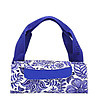 Сгъваема чанта в бяло и синьо с флорален принт-2 снимка