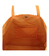 Бяла дамска чанта с оранжев принт-4 снимка