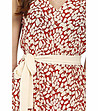 Ефектна червена миди рокля Bella с флорален принт-3 снимка
