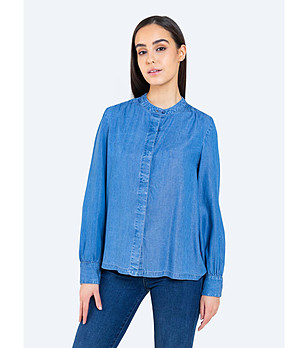 Синя дамска дънкова риза Novita от лиосел снимка